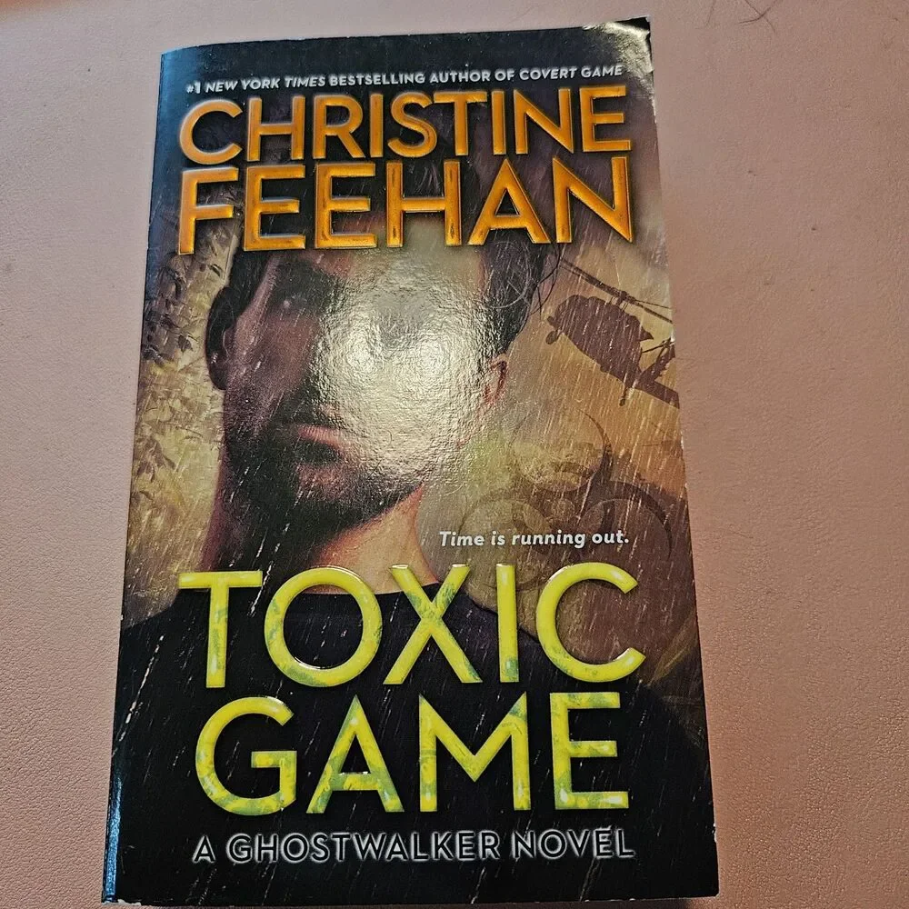 Christine Feehan's TOXIC GAME a Ghostwalker Series Book‎ Excellent CND Paperback